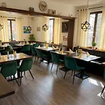 Penzion & Restaurant Krone Maerkt