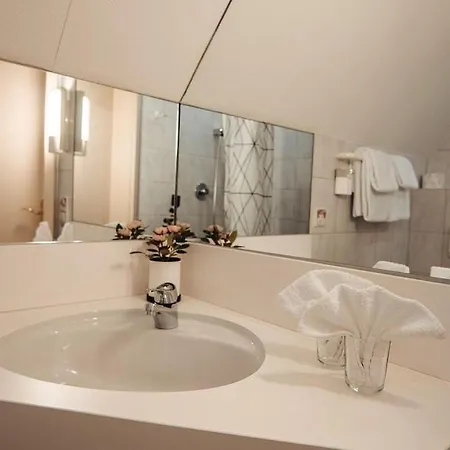 Krone Märkt Gasthof 2*